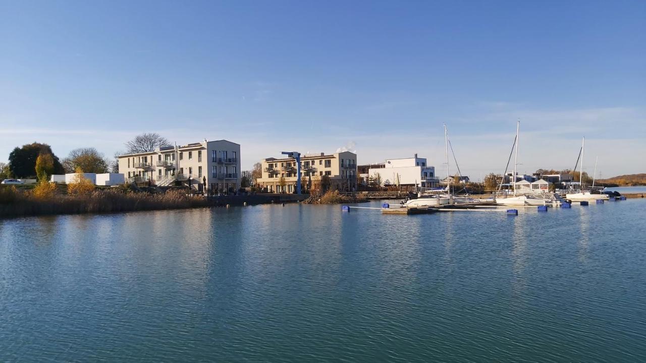 Hafen 15 - Ihre Ferienwohnung am Hainer See bei Leipzig Neukieritzsch Exterior foto